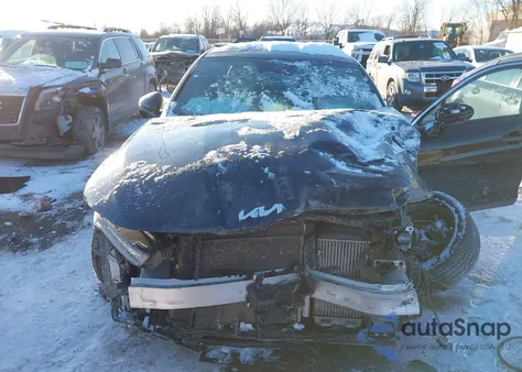 2022 Kia K5 Gt z USA, uszkodzony, nr VIN 5XXG44J86NG138422